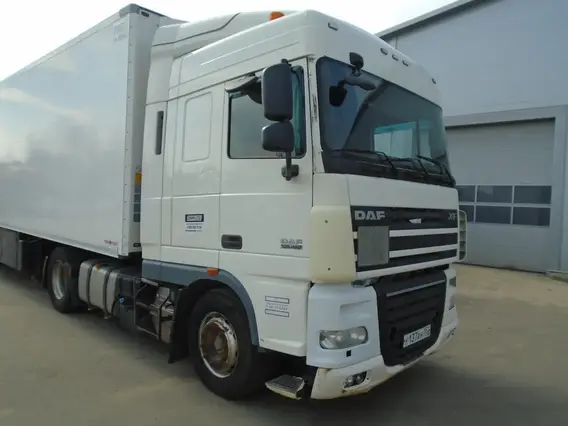 Седельный тягач DAF XF 2017 года б/у