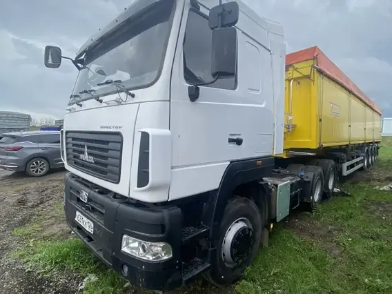 Седельный тягач МАЗ 643028 2023 года б/у фото 3