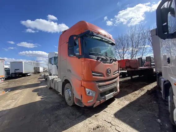 Седельный тягач Shacman SX4188YY381 2023 года б/у