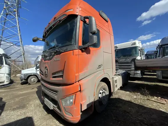 Седельный тягач Shacman SX4188YY381 2023 года б/у фото 3