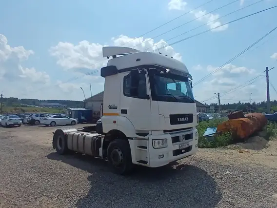 Седельный тягач Камаз 5490 2019 года б/у