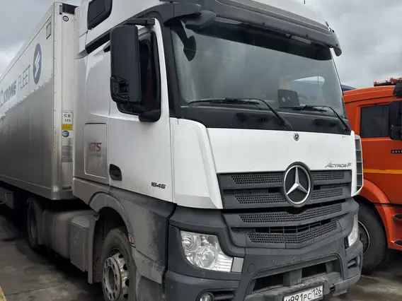 Седельный тягач Mercedes-Benz Actros 2021 года б/у