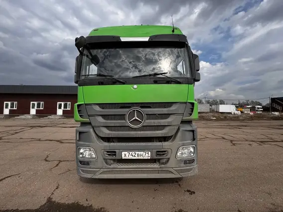 Седельный тягач Mercedes-Benz Actros 2018 года б/у фото 2