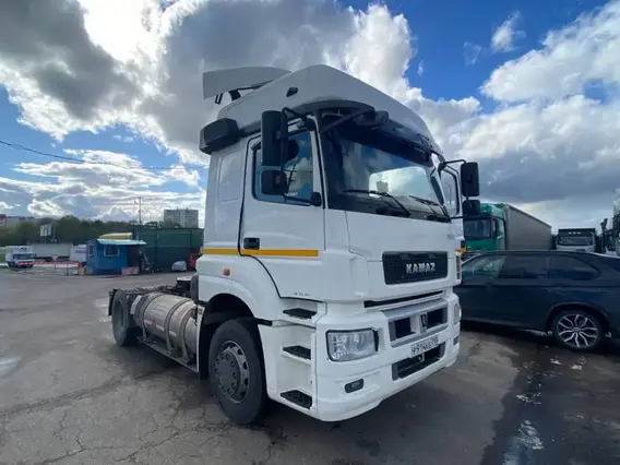 Седельный тягач Камаз 5490 2021 года б/у