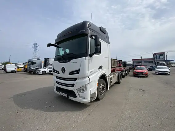 Седельный тягач Shacman SX4188YY381 2023 года б/у фото 3