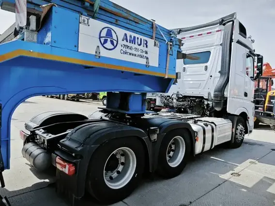 Седельный тягач Mercedes-Benz Actros 2023 года б/у фото 4