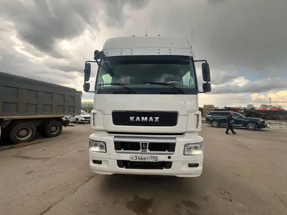 Седельный тягач Камаз 5490 2021 года б/у фото 2