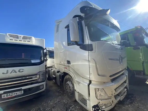Седельный тягач Dongfeng DFH4271 2023 года б/у