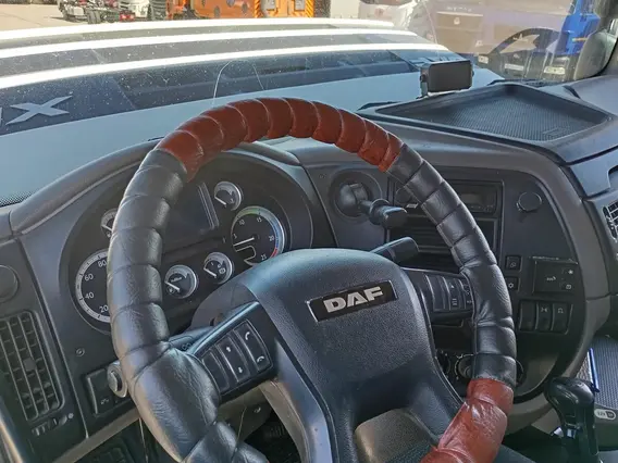 Седельный тягач DAF XF 2018 года б/у фото 9