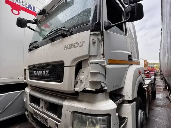Седельный тягач Камаз 6522 2021 года б/у фото 2