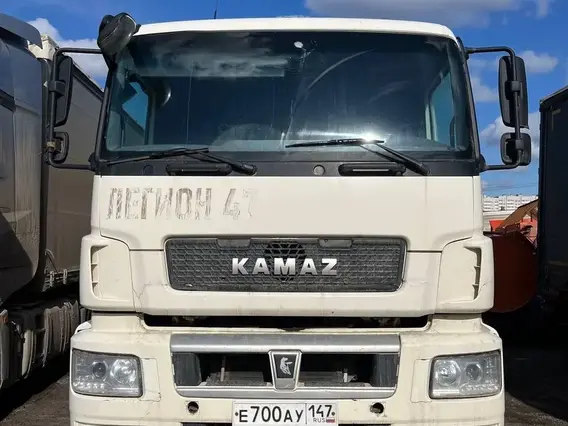Седельный тягач Камаз 65801 2021 года б/у фото 2