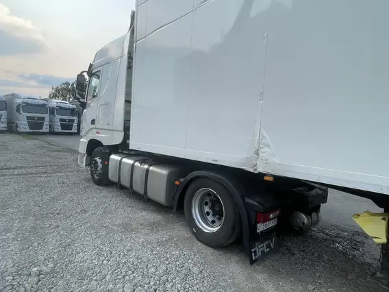 Седельный тягач Dongfeng DFH4271 2023 года б/у фото 5