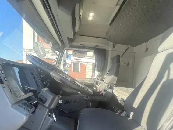 Седельный тягач Камаз 544028 2023 года б/у фото 9