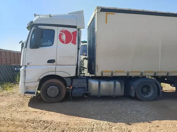 Седельный тягач Mercedes-Benz Actros 2023 года б/у фото 3