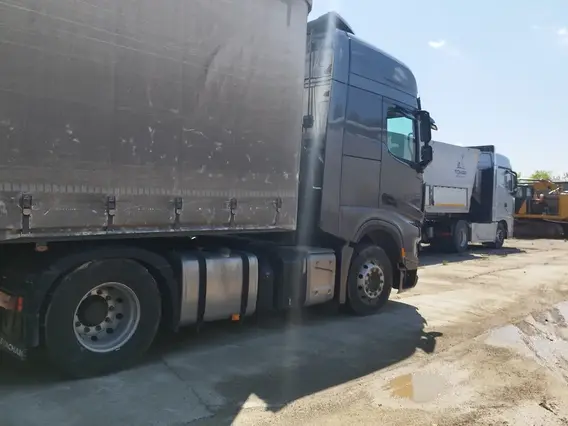 Седельный тягач Shacman SX4188YY381 2023 года б/у фото 5