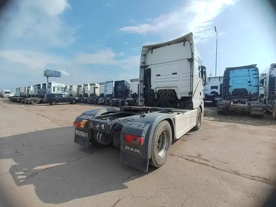 Седельный тягач MAN TGX 2016 года б/у фото 6
