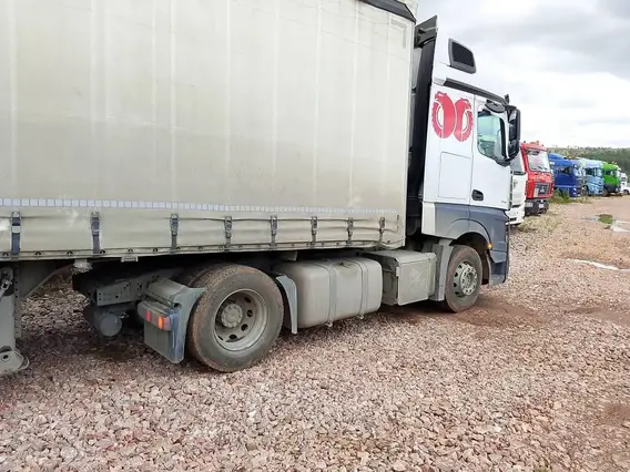 Седельный тягач Mercedes-Benz Actros 2021 года б/у фото 4