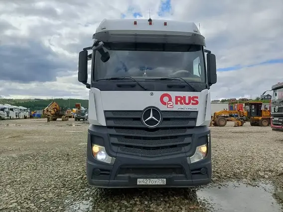 Седельный тягач Mercedes-Benz Actros 2021 года б/у