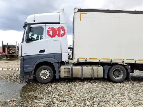 Седельный тягач Mercedes-Benz Actros 2021 года б/у фото 2
