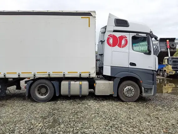 Седельный тягач Mercedes-Benz Actros 2021 года б/у фото 5