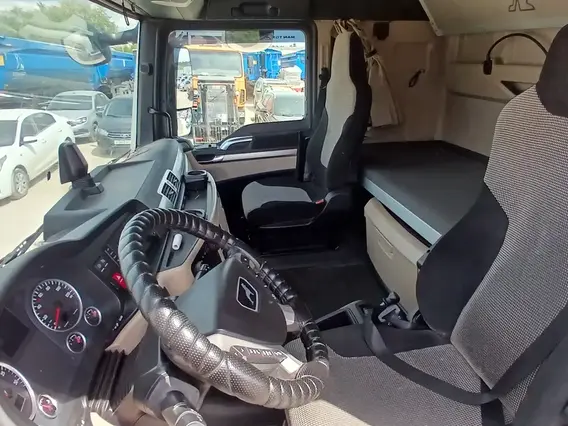 Седельный тягач MAN TGX 2020 года б/у фото 9