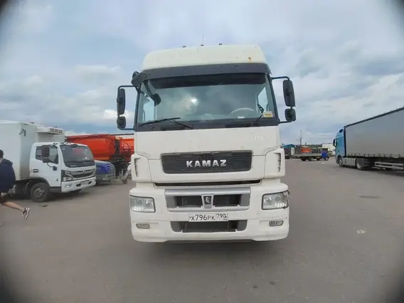 Седельный тягач Камаз 65802 2019 года б/у фото 3