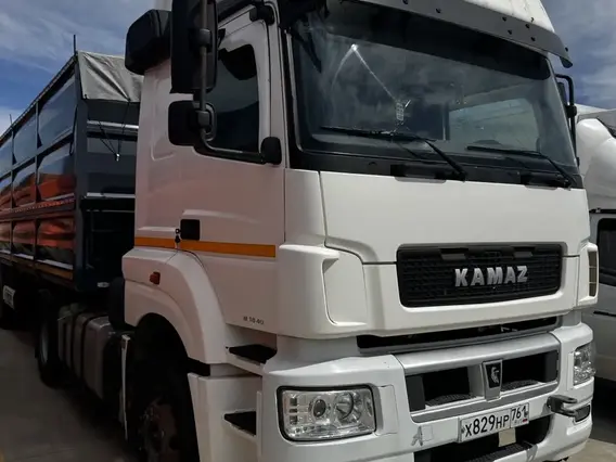 Седельный тягач Камаз 5490 2017 года б/у