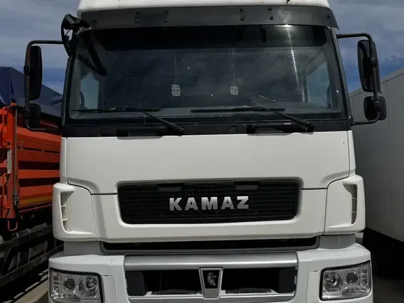 Седельный тягач Камаз 5490 2017 года б/у фото 3