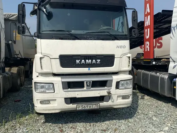 Седельный тягач Камаз 65802 2020 года б/у фото 3