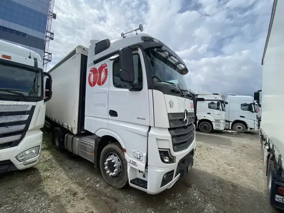 Седельный тягач Mercedes-Benz Actros 2023 года б/у