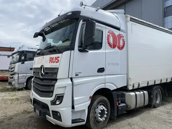 Седельный тягач Mercedes-Benz Actros 2023 года б/у фото 4