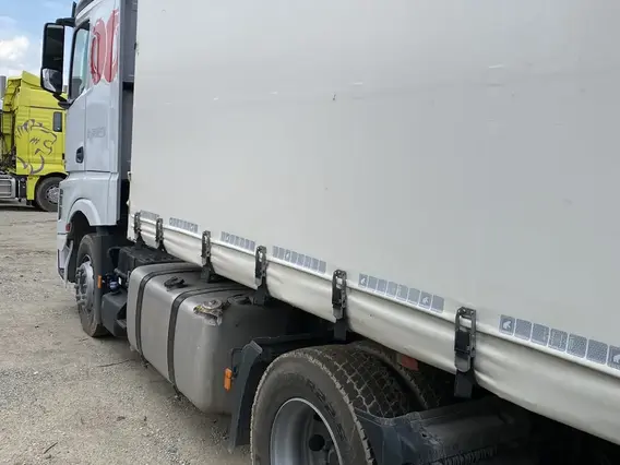Седельный тягач Mercedes-Benz Actros 2023 года б/у фото 5