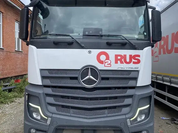 Седельный тягач Mercedes-Benz Actros 2024 года б/у фото 2