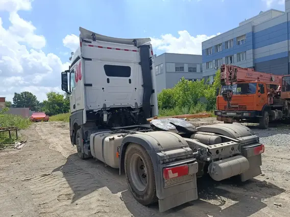 Седельный тягач Mercedes-Benz Actros 2024 года б/у фото 8