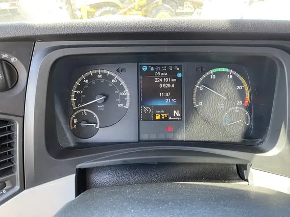 Седельный тягач Mercedes-Benz Actros 2024 года б/у фото 11