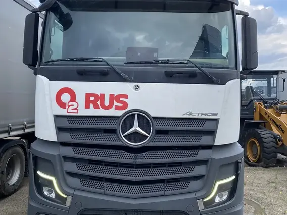 Седельный тягач Mercedes-Benz Actros 2023 года б/у фото 2
