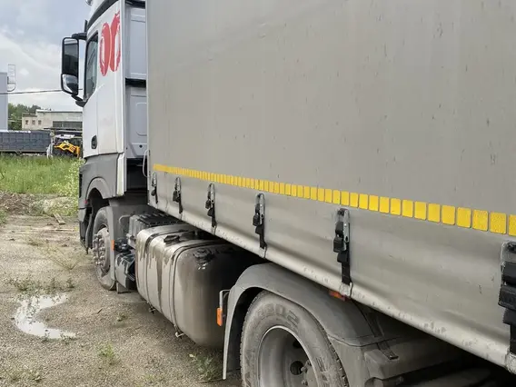 Седельный тягач Mercedes-Benz Actros 2023 года б/у фото 5