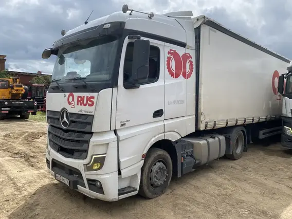 Седельный тягач Mercedes-Benz Actros 2023 года б/у фото 3