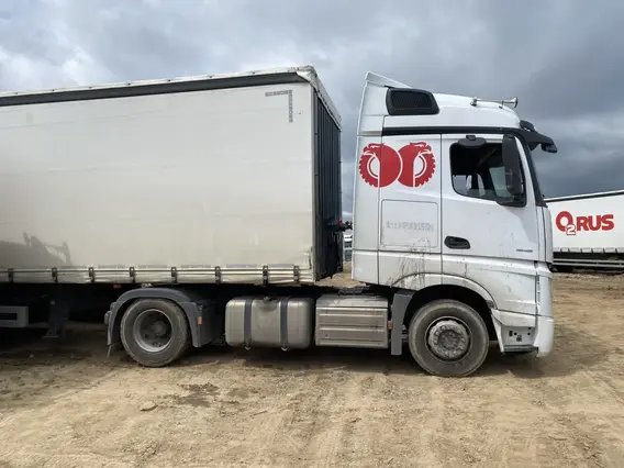 Седельный тягач Mercedes-Benz Actros 2023 года б/у фото 4