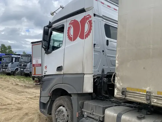 Седельный тягач Mercedes-Benz Actros 2024 года б/у фото 8