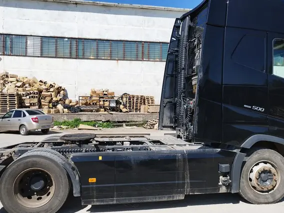 Седельный тягач Volvo FH 2023 года б/у фото 4
