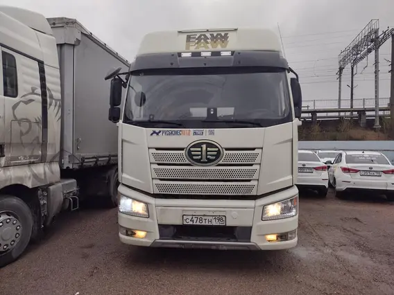 Седельный тягач FAW JH6 2023 года б/у фото 3