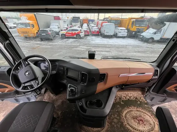 Седельный тягач Shacman SX4259GD4Q2 2021 года б/у фото 8