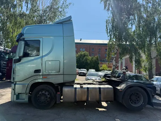 Седельный тягач Dongfeng DFH4180 2023 года б/у фото 4