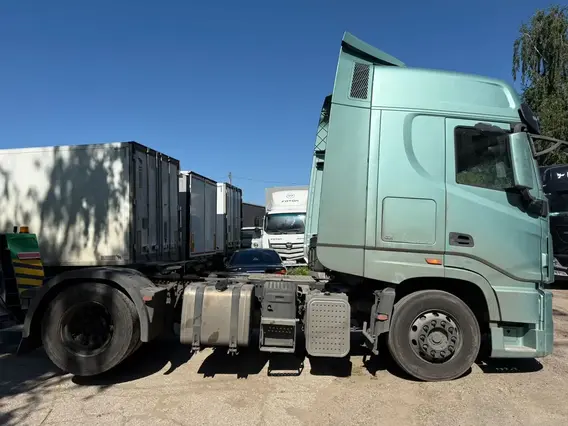 Седельный тягач Dongfeng DFH4180 2023 года б/у фото 8