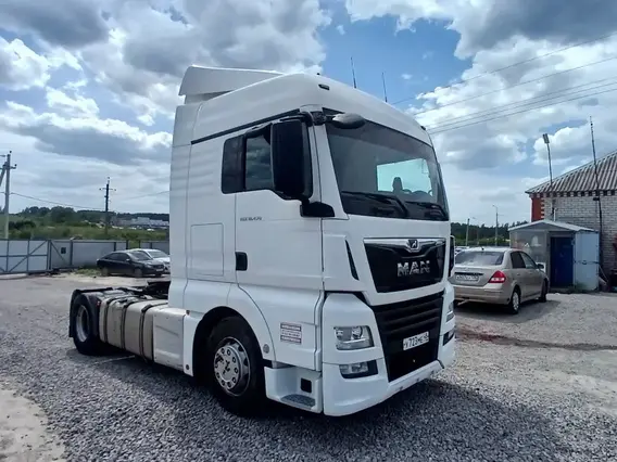 Седельный тягач MAN TGX 2020 года б/у