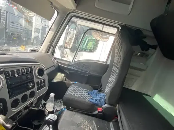Седельный тягач Ford Cargo 2018 года б/у фото 8
