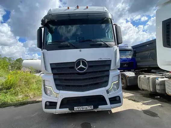 Седельный тягач Mercedes-Benz Actros 2021 года б/у фото 2