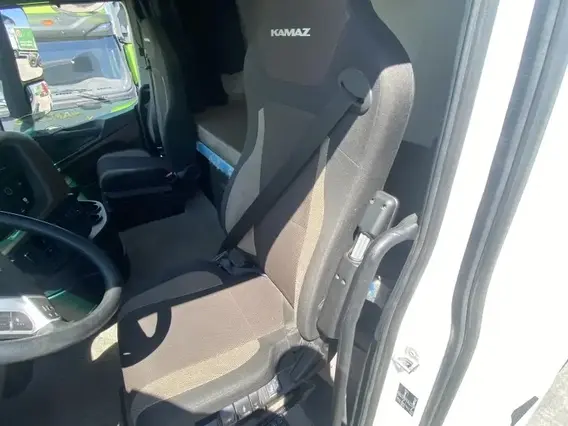 Седельный тягач Камаз 54901 2024 года б/у фото 9