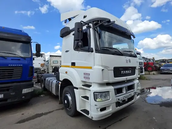 Седельный тягач Камаз 4280 2020 года б/у
